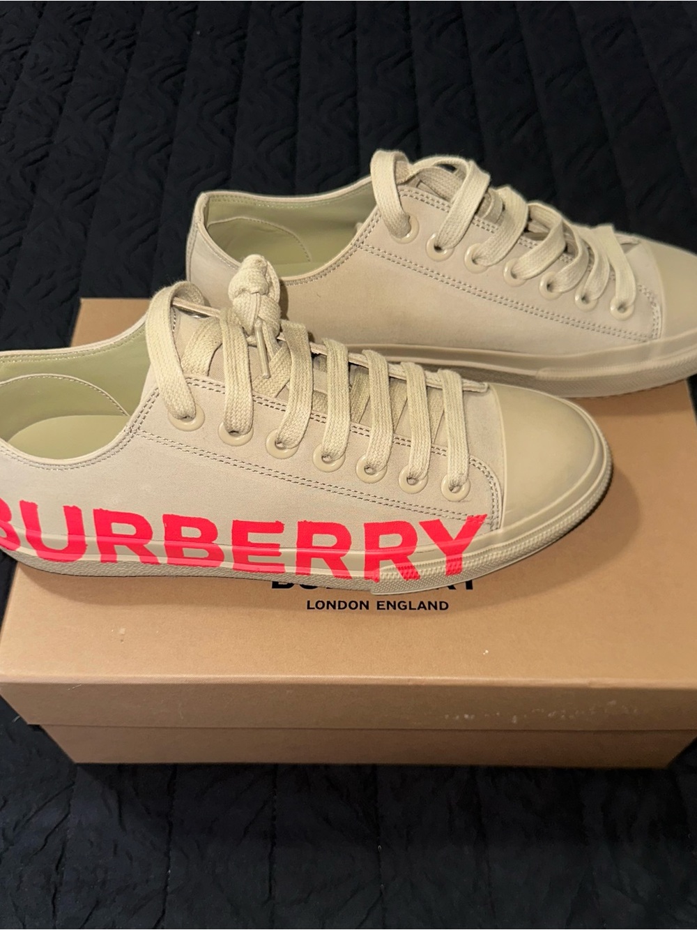 Burberry Beige Low-Top Sneakers with Neon Pink Logo